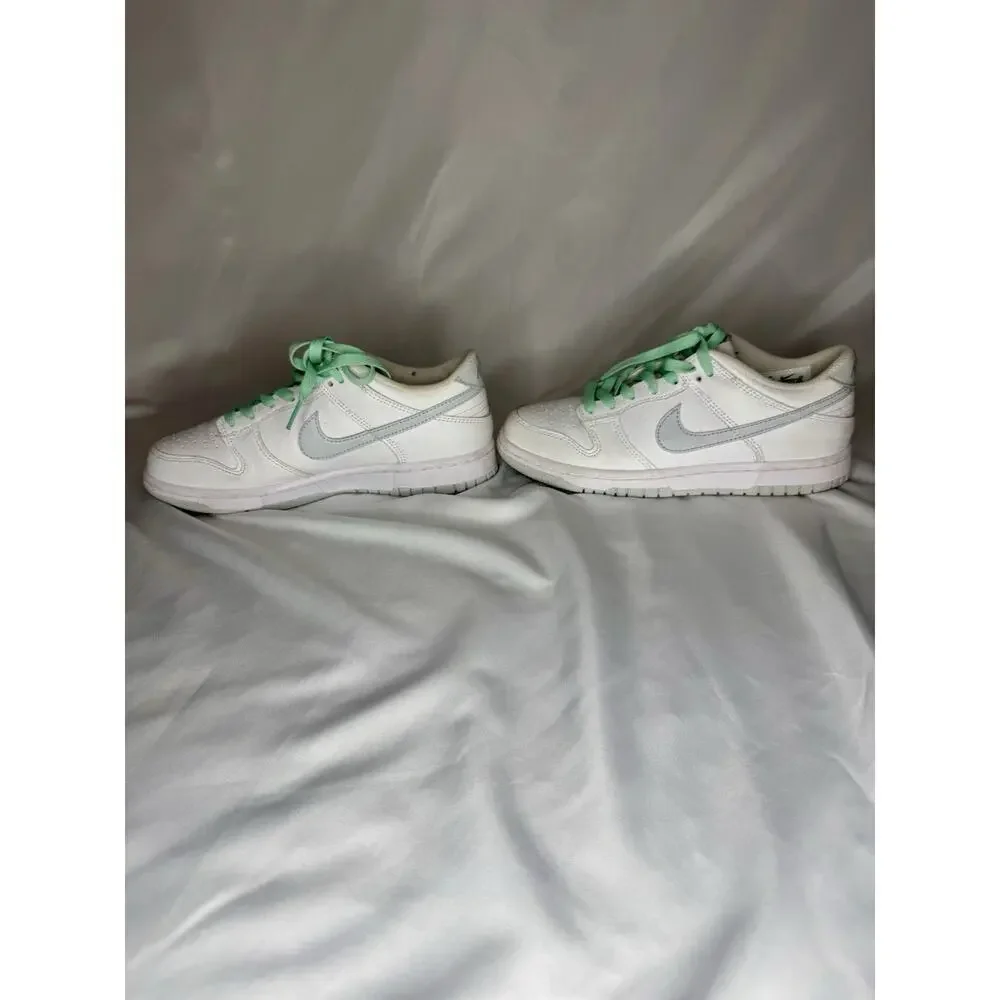 Nike Dunk Low Women 8 White Light Smoke Grey Mint Laces Sneaker